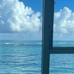 Meet your Posher, 23